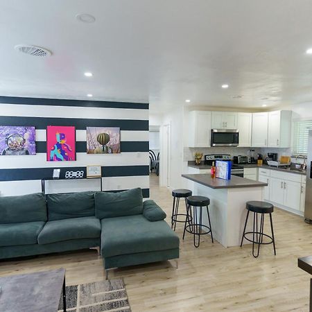 Cryptocabana Miami Extérieur photo