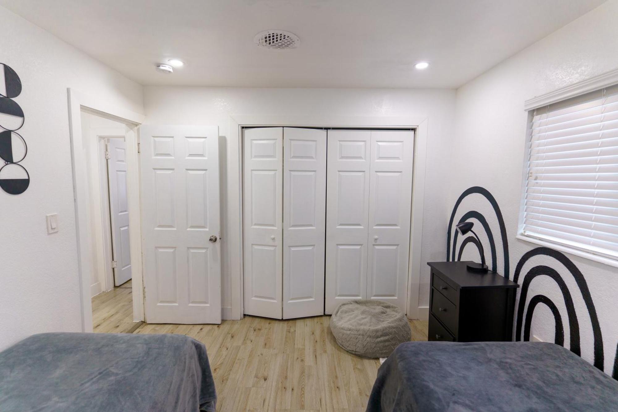 Cryptocabana Miami Extérieur photo